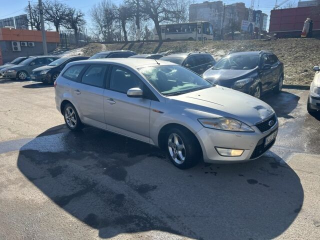 Сірий Форд Мондео, об'ємом двигуна 2 л та пробігом 345 тис. км за 2950 $, фото 1 на Automoto.ua