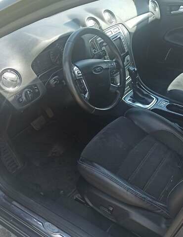 Серый Форд Мондео, объемом двигателя 2 л и пробегом 350 тыс. км за 6950 $, фото 1 на Automoto.ua