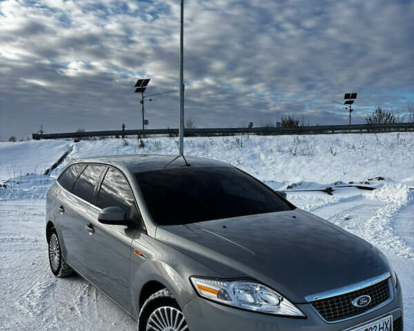 Сірий Форд Мондео, об'ємом двигуна 2 л та пробігом 252 тис. км за 8000 $, фото 1 на Automoto.ua