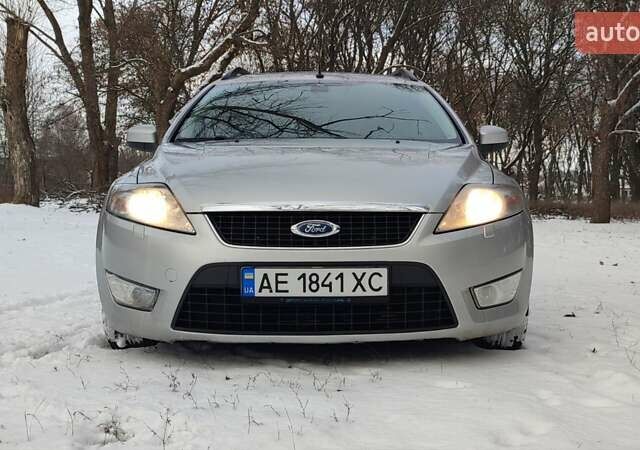 Серый Форд Мондео, объемом двигателя 1.8 л и пробегом 387 тыс. км за 6000 $, фото 1 на Automoto.ua