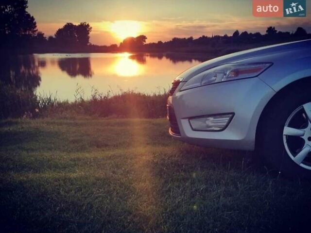 Серый Форд Мондео, объемом двигателя 1.8 л и пробегом 294 тыс. км за 7800 $, фото 1 на Automoto.ua