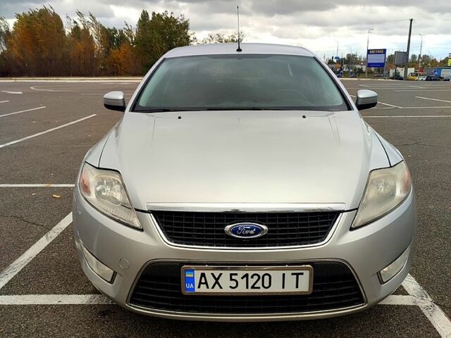 Сірий Форд Мондео, об'ємом двигуна 2 л та пробігом 264 тис. км за 5400 $, фото 1 на Automoto.ua