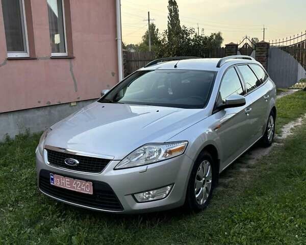 Серый Форд Мондео, объемом двигателя 2 л и пробегом 235 тыс. км за 6500 $, фото 1 на Automoto.ua