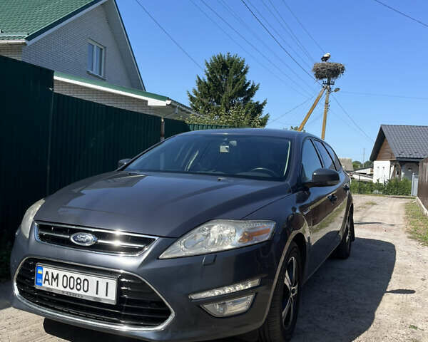 Серый Форд Мондео, объемом двигателя 2 л и пробегом 252 тыс. км за 7800 $, фото 1 на Automoto.ua