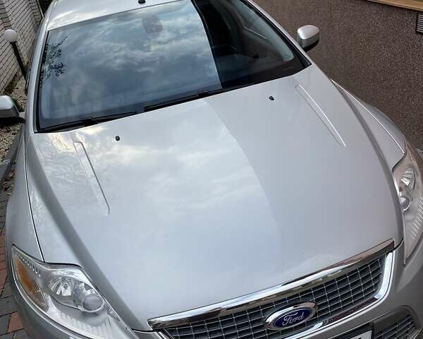 Серый Форд Мондео, объемом двигателя 2 л и пробегом 225 тыс. км за 7500 $, фото 1 на Automoto.ua