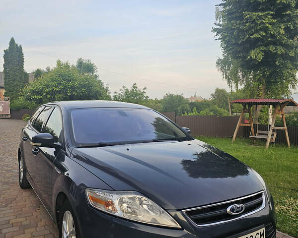 Серый Форд Мондео, объемом двигателя 1.6 л и пробегом 239 тыс. км за 7500 $, фото 1 на Automoto.ua
