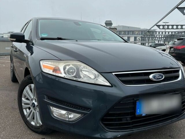 Сірий Форд Мондео, об'ємом двигуна 2 л та пробігом 237 тис. км за 7600 $, фото 1 на Automoto.ua