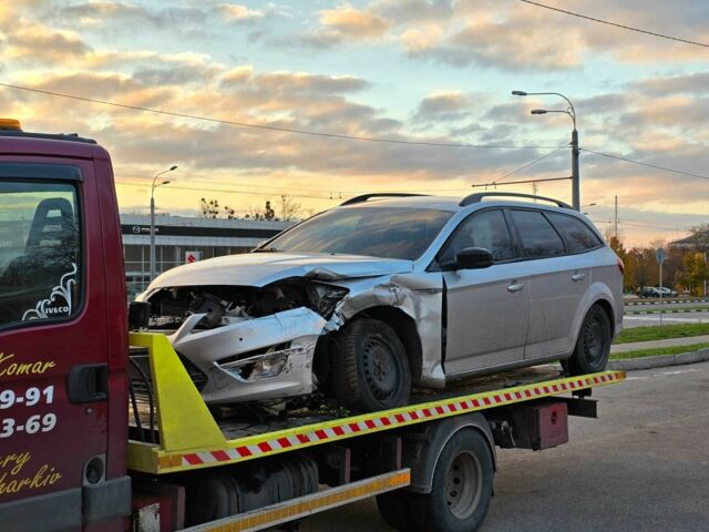 Сірий Форд Мондео, об'ємом двигуна 1.6 л та пробігом 150 тис. км за 2300 $, фото 1 на Automoto.ua