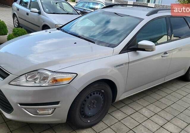 Серый Форд Мондео, объемом двигателя 1.6 л и пробегом 253 тыс. км за 3150 $, фото 1 на Automoto.ua