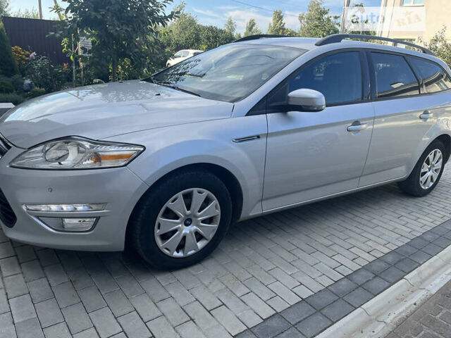 Сірий Форд Мондео, об'ємом двигуна 2 л та пробігом 284 тис. км за 7600 $, фото 1 на Automoto.ua