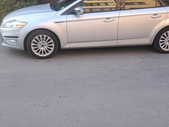 Серый Форд Мондео, объемом двигателя 1.6 л и пробегом 230 тыс. км за 7000 $, фото 1 на Automoto.ua