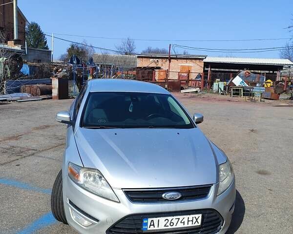 Сірий Форд Мондео, об'ємом двигуна 2 л та пробігом 301 тис. км за 8900 $, фото 1 на Automoto.ua