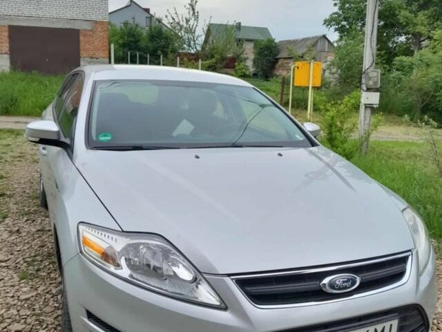 Сірий Форд Мондео, об'ємом двигуна 1.6 л та пробігом 207 тис. км за 8700 $, фото 1 на Automoto.ua