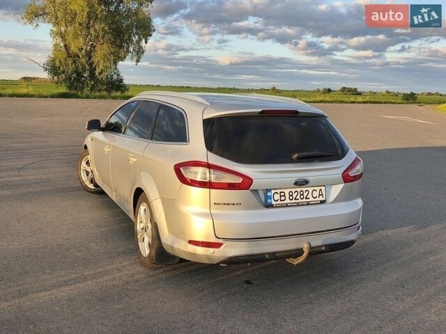 Сірий Форд Мондео, об'ємом двигуна 2 л та пробігом 265 тис. км за 9213 $, фото 1 на Automoto.ua