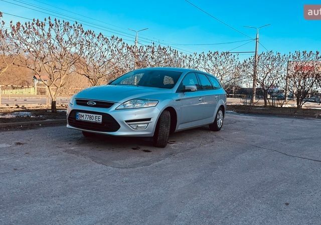 Сірий Форд Мондео, об'ємом двигуна 1.56 л та пробігом 195 тис. км за 8000 $, фото 1 на Automoto.ua