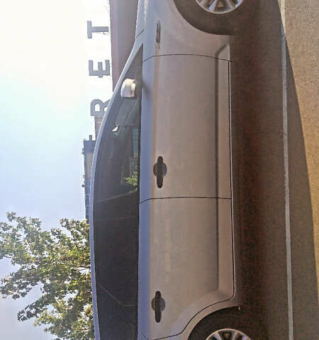 Сірий Форд Мондео, об'ємом двигуна 1.6 л та пробігом 216 тис. км за 8000 $, фото 1 на Automoto.ua