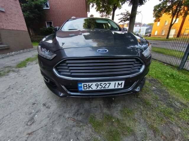 Серый Форд Мондео, объемом двигателя 2 л и пробегом 254 тыс. км за 11300 $, фото 1 на Automoto.ua