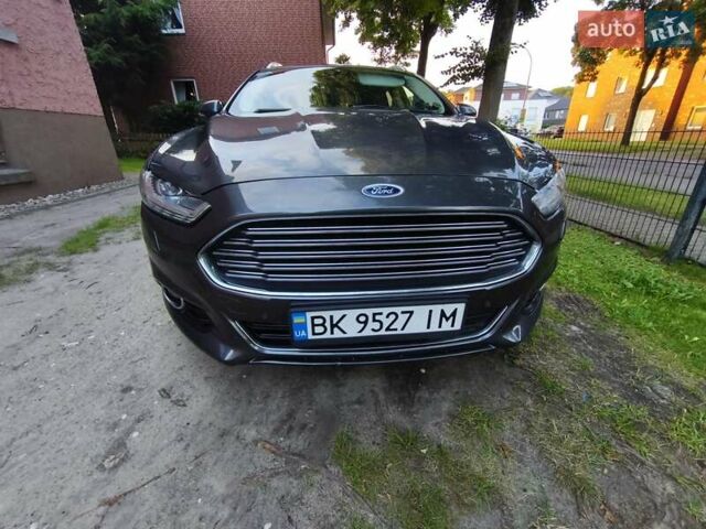 Форд Мондео 2015 в Сарнах на Automoto.ua Серый Форд Мондео, объемом двигателя 2 л и пробегом 270 тыс. км за 11500 $, фото 1 на Automoto.ua