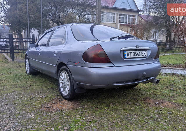 Серый Форд Мондео, объемом двигателя 2.5 л и пробегом 239 тыс. км за 2500 $, фото 1 на Automoto.ua