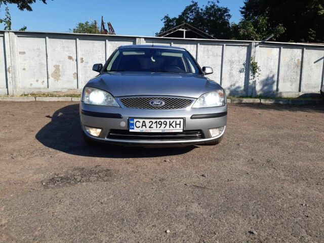 Серый Форд Мондео, объемом двигателя 2 л и пробегом 220 тыс. км за 3600 $, фото 1 на Automoto.ua