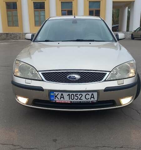 Форд Мондео 2004 в Киеве на Automoto.ua Серый Форд Мондео, объемом двигателя 2 л и пробегом 370 тыс. км за 3300 $, фото 1 на Automoto.ua