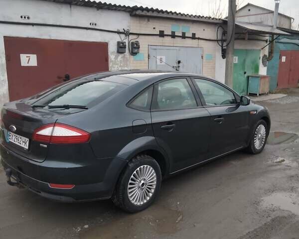 Серый Форд Мондео, объемом двигателя 1.75 л и пробегом 240 тыс. км за 5200 $, фото 1 на Automoto.ua