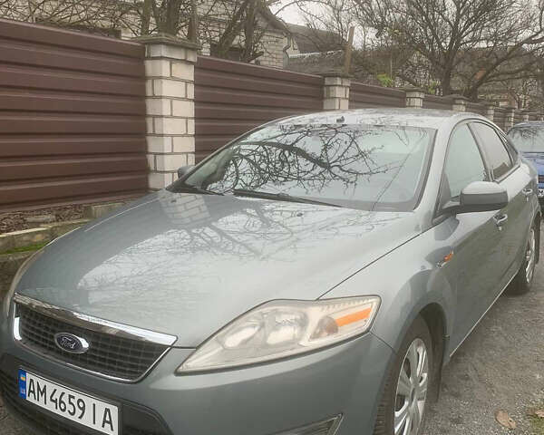Сірий Форд Мондео, об'ємом двигуна 1.75 л та пробігом 390 тис. км за 5800 $, фото 1 на Automoto.ua