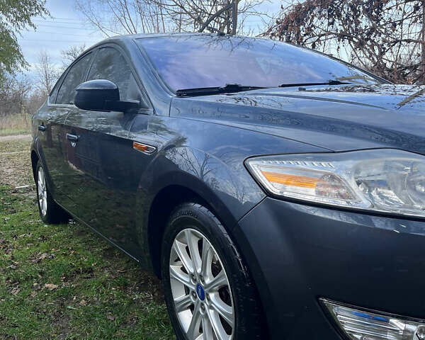 Серый Форд Мондео, объемом двигателя 2 л и пробегом 341 тыс. км за 6100 $, фото 1 на Automoto.ua