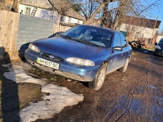 Синій Форд Мондео, об'ємом двигуна 2 л та пробігом 10 тис. км за 1620 $, фото 1 на Automoto.ua