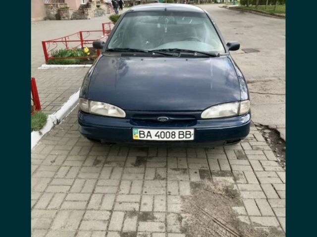 Синий Форд Мондео, объемом двигателя 1.6 л и пробегом 388 тыс. км за 900 $, фото 1 на Automoto.ua