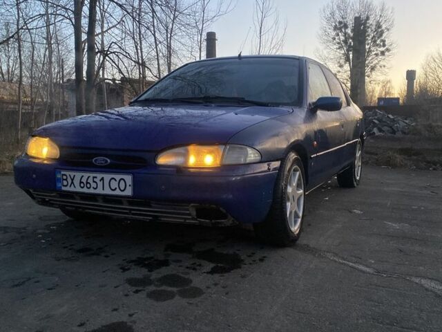 Синий Форд Мондео, объемом двигателя 2 л и пробегом 208 тыс. км за 1550 $, фото 1 на Automoto.ua