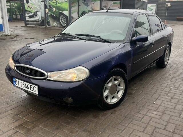 Синий Форд Мондео, объемом двигателя 2 л и пробегом 380 тыс. км за 1500 $, фото 1 на Automoto.ua