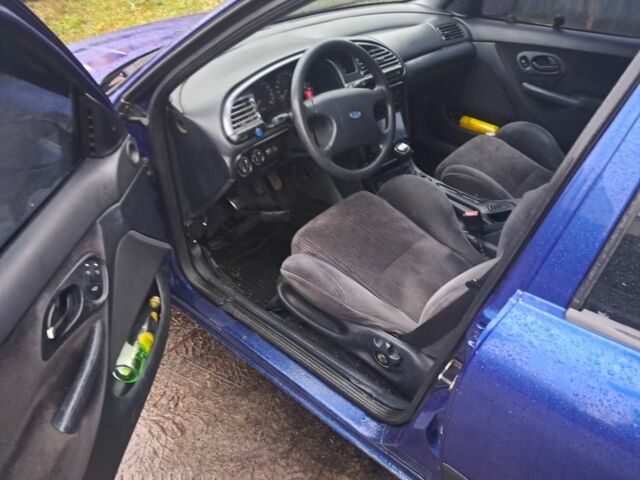 Синий Форд Мондео, объемом двигателя 1.8 л и пробегом 15 тыс. км за 1650 $, фото 1 на Automoto.ua