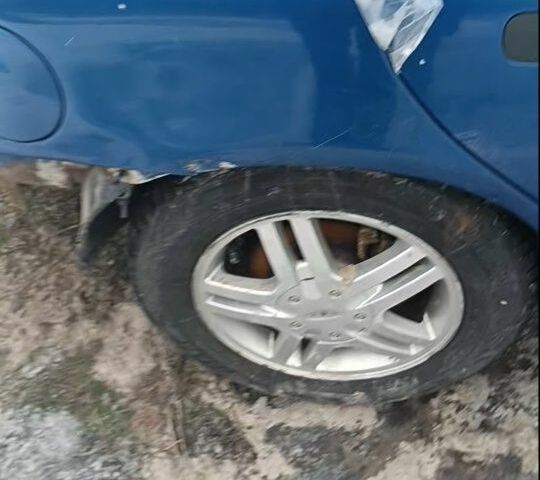 Синий Форд Мондео, объемом двигателя 1 л и пробегом 30 тыс. км за 500 $, фото 1 на Automoto.ua