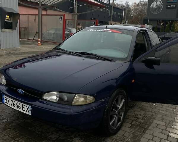 Синий Форд Мондео, объемом двигателя 1.8 л и пробегом 256 тыс. км за 1700 $, фото 1 на Automoto.ua