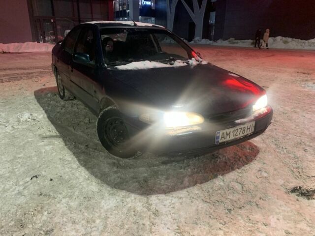 Синій Форд Мондео, об'ємом двигуна 2 л та пробігом 1 тис. км за 700 $, фото 1 на Automoto.ua