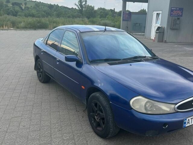 Синій Форд Мондео, об'ємом двигуна 1.8 л та пробігом 370 тис. км за 1420 $, фото 1 на Automoto.ua