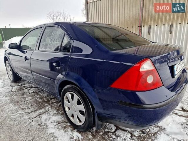 Синий Форд Мондео, объемом двигателя 2 л и пробегом 280 тыс. км за 2600 $, фото 1 на Automoto.ua