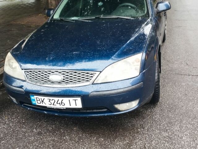 Синій Форд Мондео, об'ємом двигуна 2 л та пробігом 400 тис. км за 4000 $, фото 1 на Automoto.ua