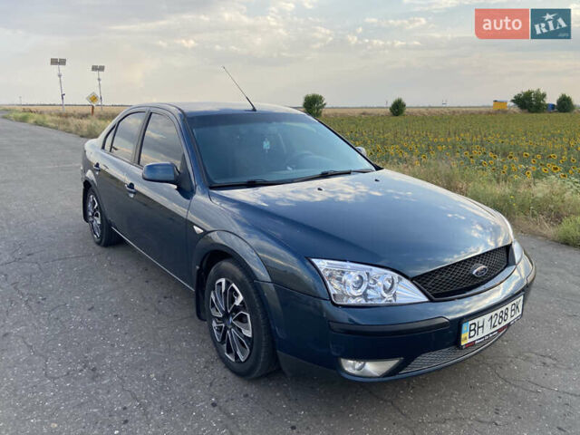 Синий Форд Мондео, объемом двигателя 2 л и пробегом 135 тыс. км за 4900 $, фото 1 на Automoto.ua