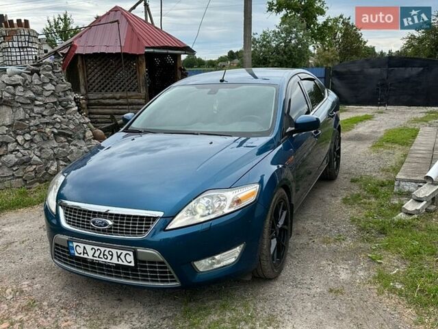 Синий Форд Мондео, объемом двигателя 2.5 л и пробегом 107 тыс. км за 7200 $, фото 1 на Automoto.ua