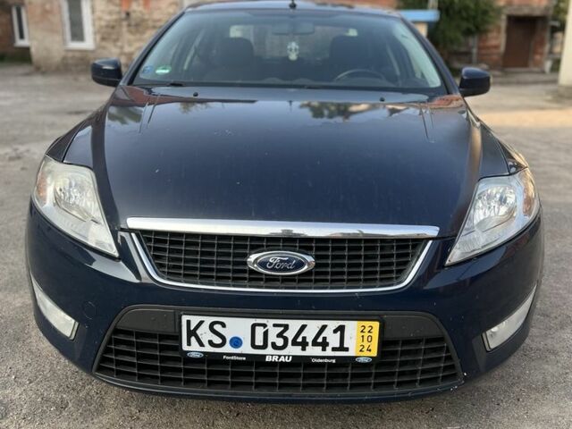 Синий Форд Мондео, объемом двигателя 1.8 л и пробегом 2 тыс. км за 3600 $, фото 1 на Automoto.ua