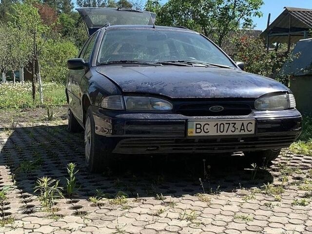 Синій Форд Мондео, об'ємом двигуна 1.6 л та пробігом 360 тис. км за 1100 $, фото 1 на Automoto.ua