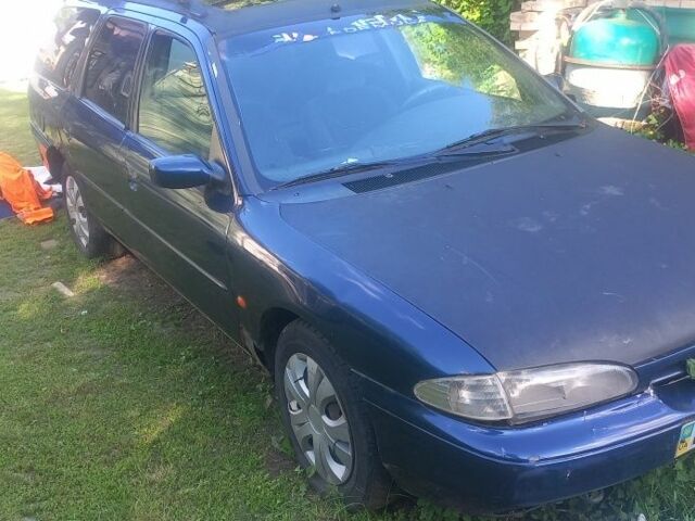 Синий Форд Мондео, объемом двигателя 1.8 л и пробегом 450 тыс. км за 1450 $, фото 1 на Automoto.ua