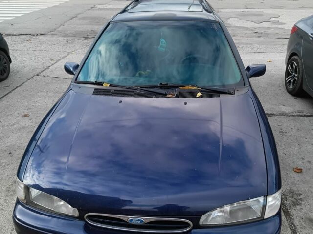 Синій Форд Мондео, об'ємом двигуна 1.8 л та пробігом 1000 тис. км за 2300 $, фото 1 на Automoto.ua