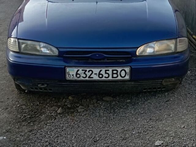 Синий Форд Мондео, объемом двигателя 1.8 л и пробегом 500 тыс. км за 900 $, фото 1 на Automoto.ua