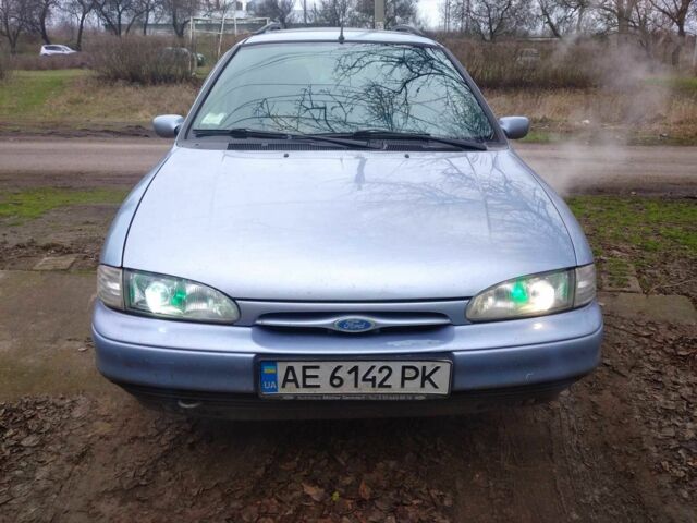 Синий Форд Мондео, объемом двигателя 2 л и пробегом 3 тыс. км за 2011 $, фото 1 на Automoto.ua