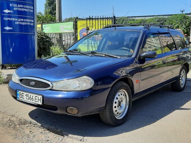 Синій Форд Мондео, об'ємом двигуна 16 л та пробігом 238 тис. км за 3900 $, фото 1 на Automoto.ua