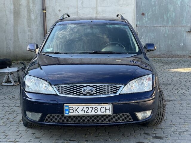 Синій Форд Мондео, об'ємом двигуна 2 л та пробігом 350 тис. км за 2211 $, фото 1 на Automoto.ua