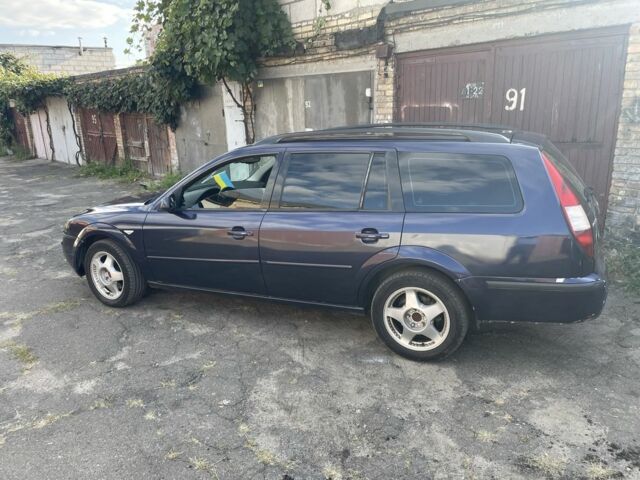 Синий Форд Мондео, объемом двигателя 1.8 л и пробегом 404 тыс. км за 3200 $, фото 1 на Automoto.ua